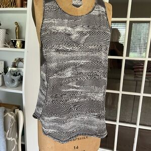 Lululemon Athletica Black and White Textured Tank Top